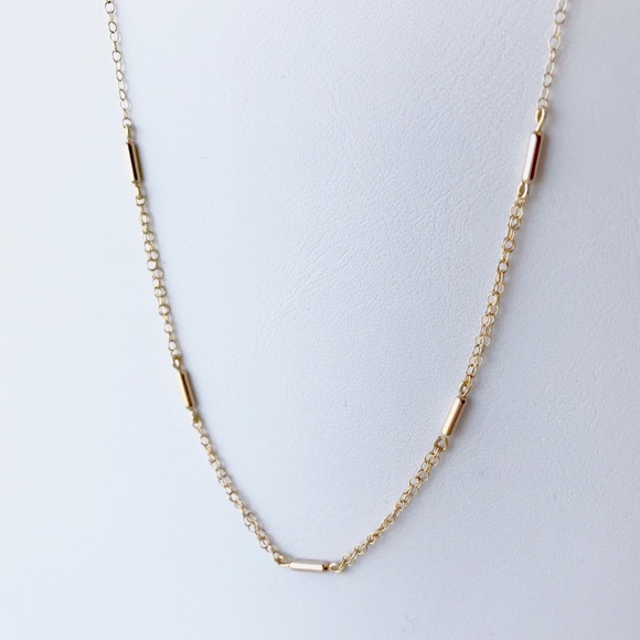 New 14k Gold Filled Bar Necklace - Picture 3 of 4